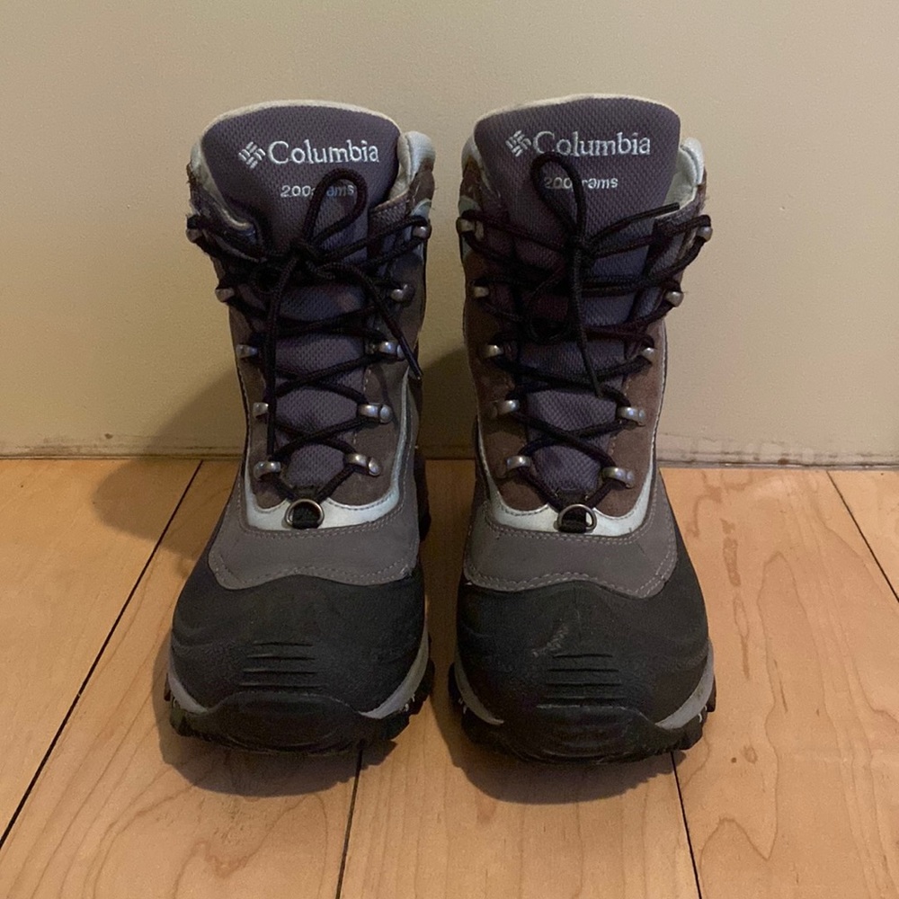 Columbia snow boots, size 8 1/2